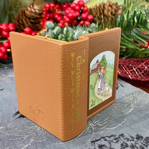 Hallmark Keepsake Ornament - "Mary Had a Little Lamb" Collector's Series - Picture 4 of 9